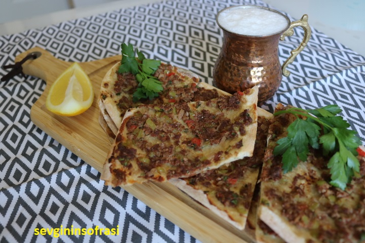 Konya Usulü Etli Ekmek &amp; Peynirli Pide Sevginin Sofrasi
