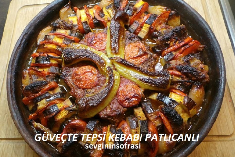 Güveçte Tepsi Kebabı Patlıcanlı