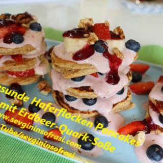Gesunde Haferflocken Pancakes mit Erdbeer-Quark-Soße